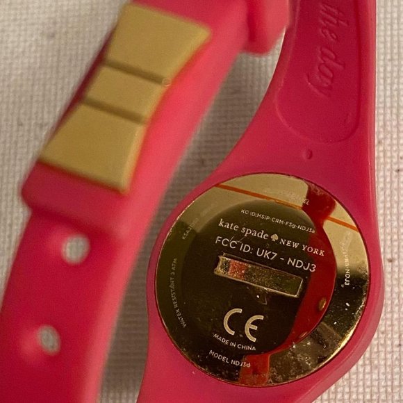 Kate Spade New York Pink Scallop Activity Tracker - Picture 3 of 4